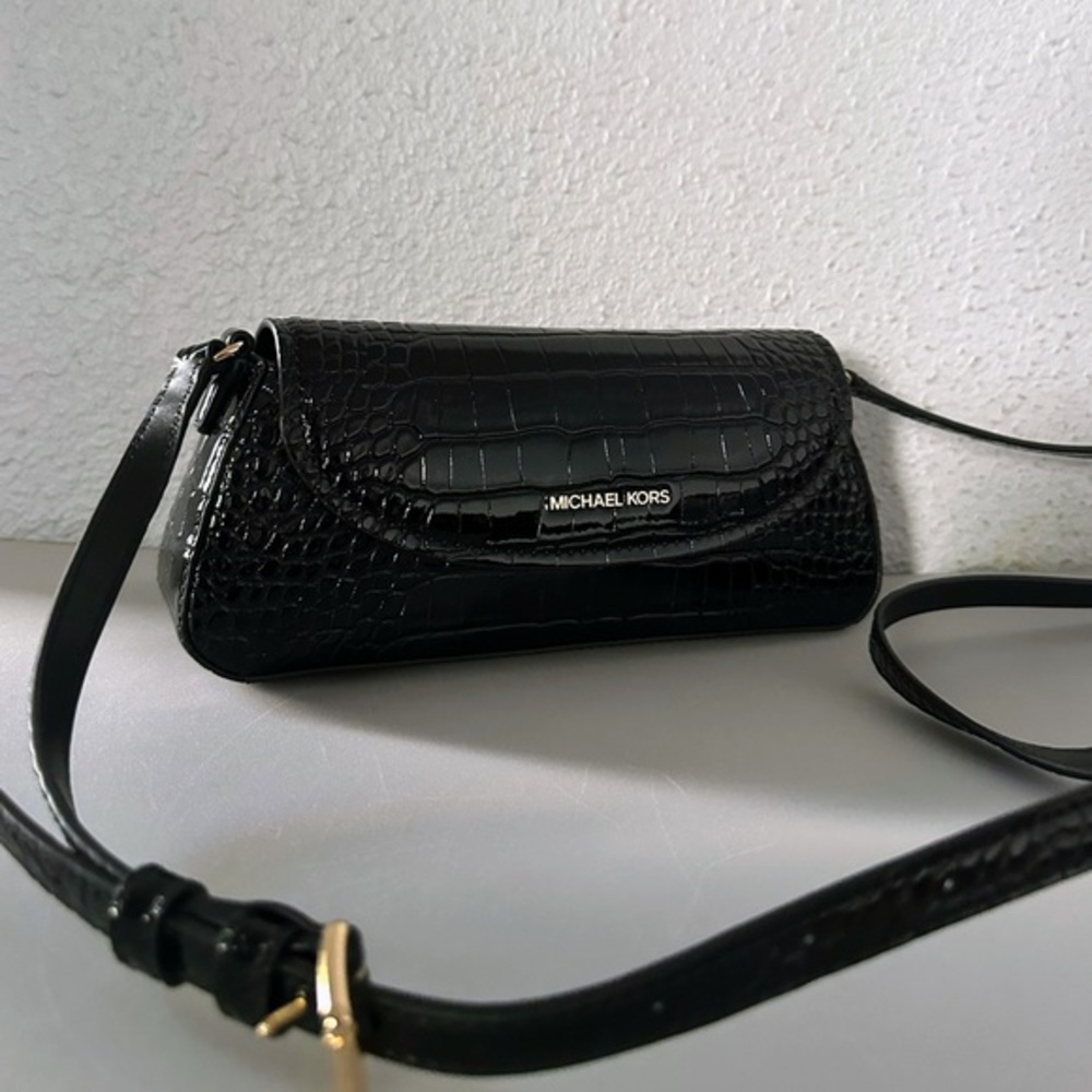 NWT MICHAEL MICHAEL‎ KORS KATYA MEDIUM FLAP CROSSBODY CROC-EMBOSSED IN BLACK